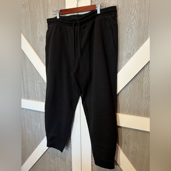 BAG361. NEW Members Mark Black Zipper Joggers XXL - Picture 1 of 4